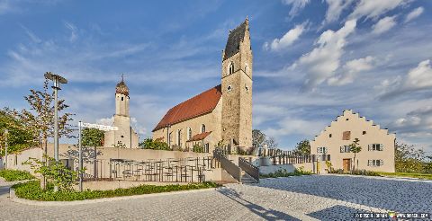 Gemeinde Waldkraiburg Landkreis Mühldorf Pürten Wallfahrtskirche Mariä Himmelfahrt (Dirschl Johann) Deutschland MÜ